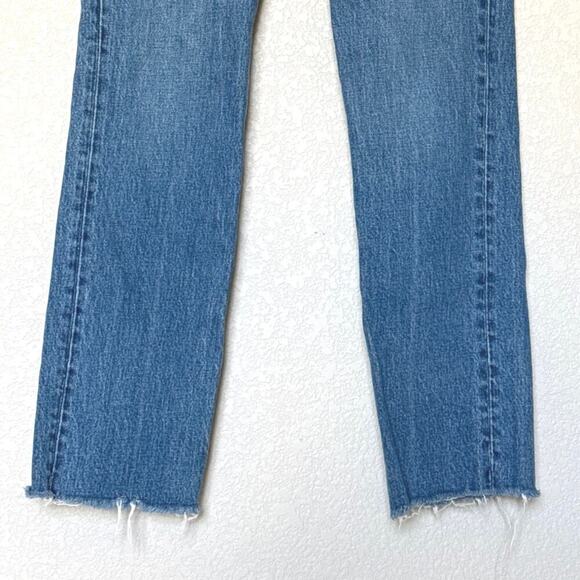 Abercrombie & Fitch Women’s The 90’s Straight Mid-Rise Jean Size 24/00 Short - Picture 7 of 11
